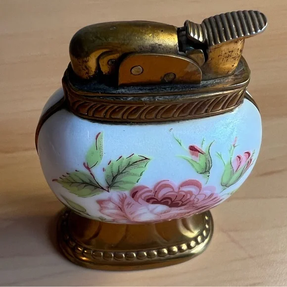 Vintage Evans Table Lighter Porcelain Base Rose Marked USA - Picture 5 of 10